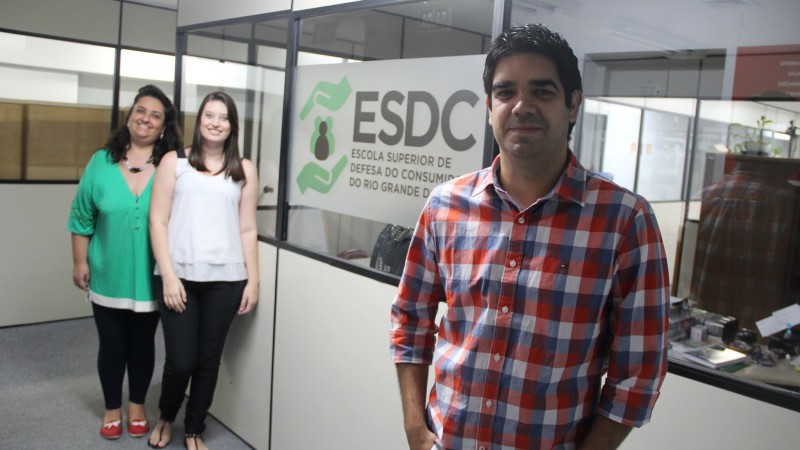 a Escola Superior de Defesa do Consumidor (ESDC) foi criada em 2009 e reinaugurada no dia 15 de março de 2016.